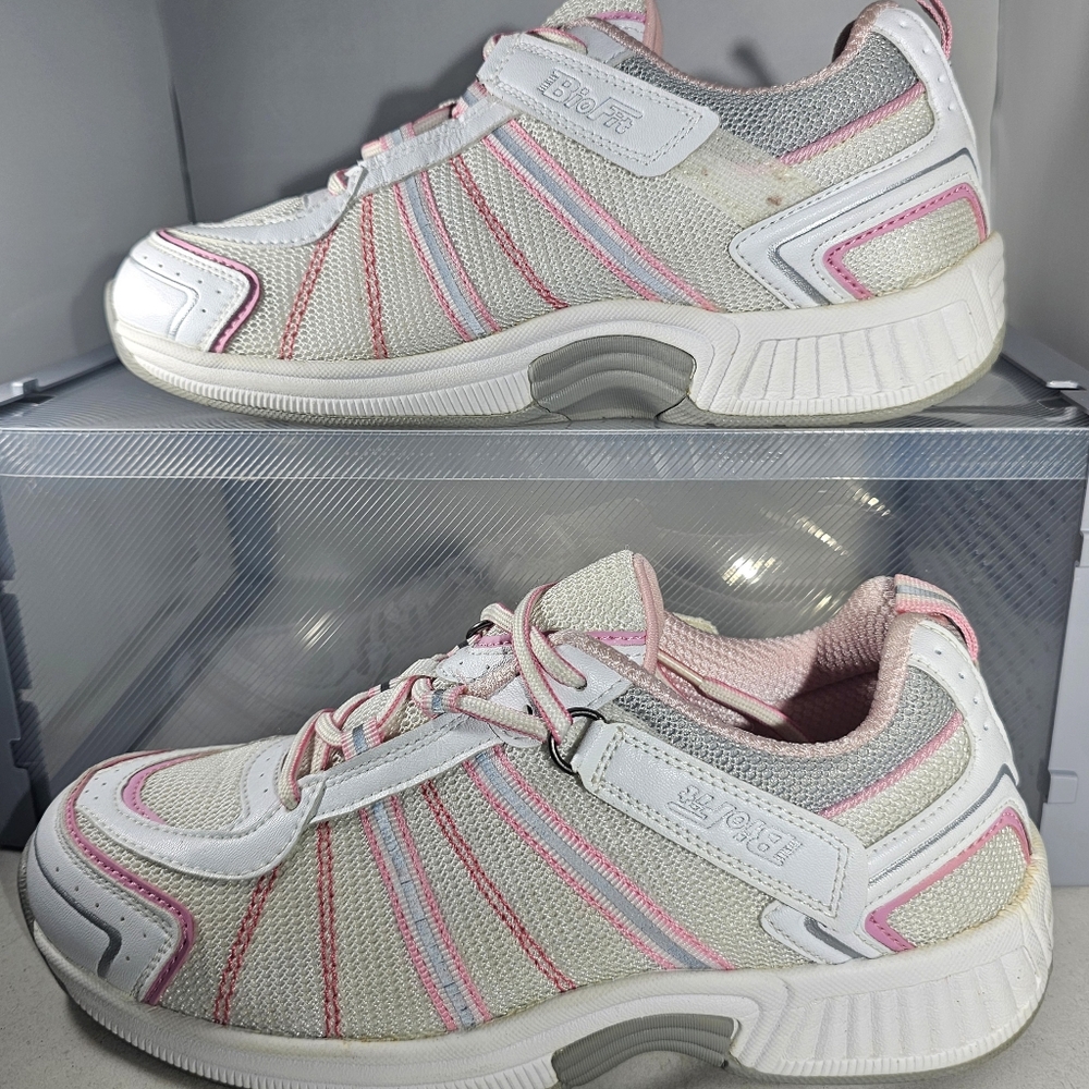 Bio fit Orth feet Women's Medium White & Pink Sneakers